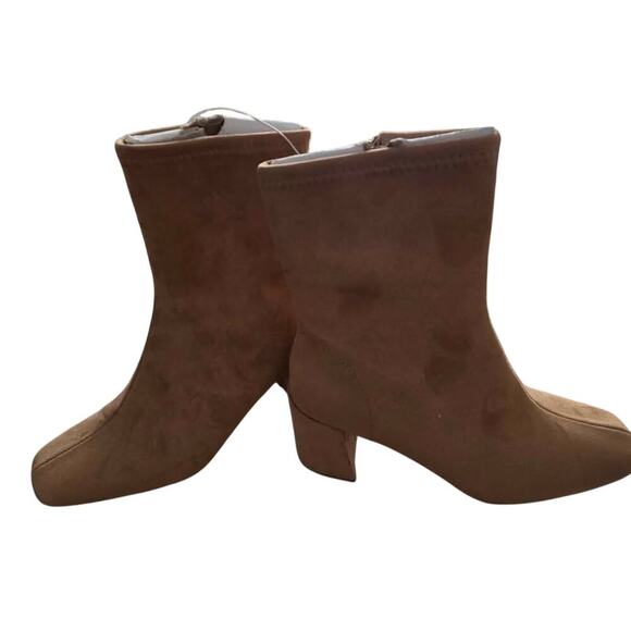 A NEW DAY Tan Suede Block Heel Boots Size 7 NWT - Picture 2 of 5